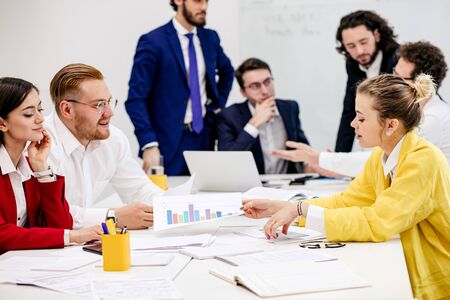Die digitale Transformation von Geschäftsmodellen in deutschen KMU: Chancen, Herausforderungen und Best Practices