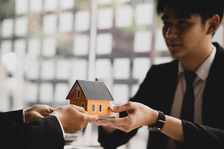 Immobiliensuche und Mietrecht für Gründer: Worauf Sie bei Gewerberäumen in Deutschland achten sollten