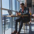 Offline- und Online-Networking: Synergieeffekte für Selbstständige in Deutschland optimal nutzen