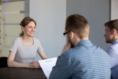 Kundenbefragungen und Interviews richtig durchführen: Leitfaden für Gründer