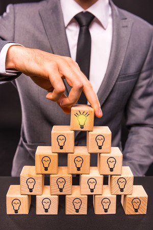 Blockchain-Technologie und neue Geschäftsmodelle in der deutschen Industrie